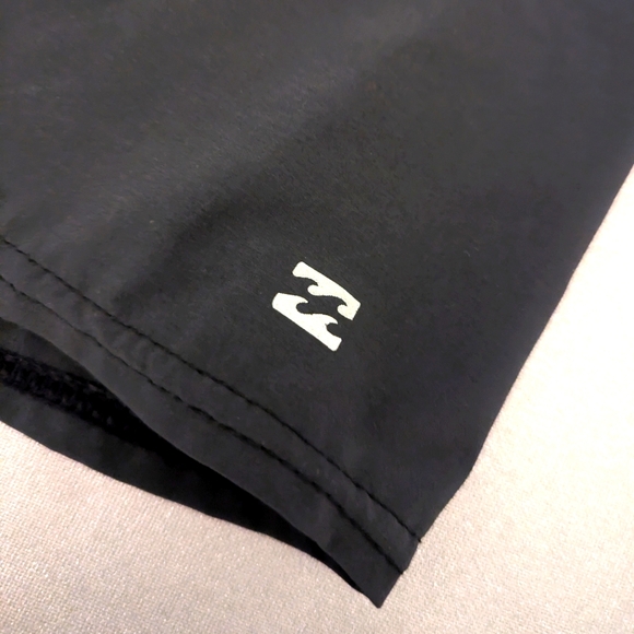 Billabong Black Board Shorts Size 7 - Picture 5 of 10